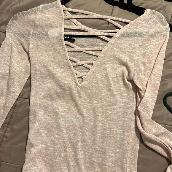 Top - Picture 2 of 3